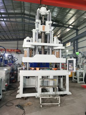 High Safety Level 200 Ton Injection Molding Machine Vertical For Sweep Brush