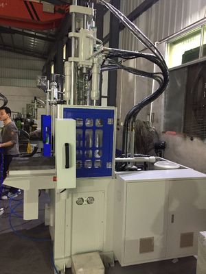 12KW Kitchenware Shuttle Plastic Injection Molding Machine Vertical 55T