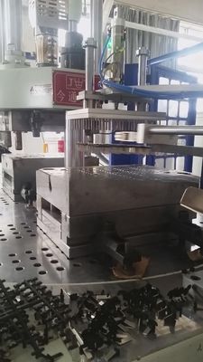 55T Vertical Plastic Injection Molding Machine 40mm Screw Diameter For 1.8T Ejector Force