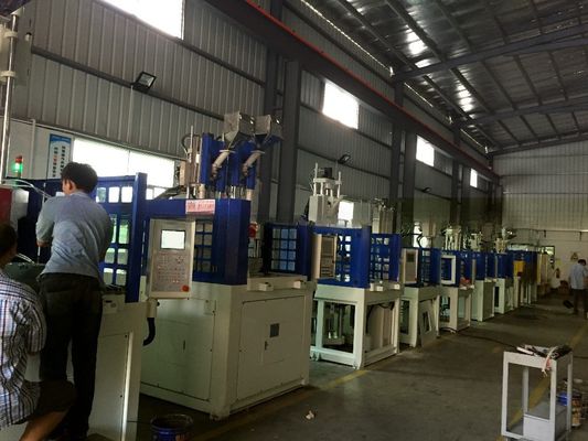 1 Ejector Hydraulic BMC Injection Molding Machine Vertical JTT-550 For Precise Production