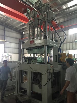 400mm Open Stroke Center Turret Two Color Plastic Injection Molding Machine 240T JTT2V3R-2400