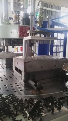 Hydraulic Rotary Vertical Injection Moulding Machine 40T 30mm Screw Diameter