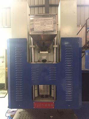 35T Vertical Clamping Horizontal Injection Molding Machine For Seal Production 95cm3 Shot Volume