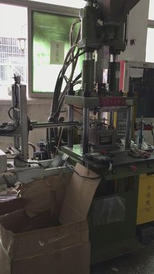 15T Compact Injection Molding Machine Vertical Easy Operate For Earphone